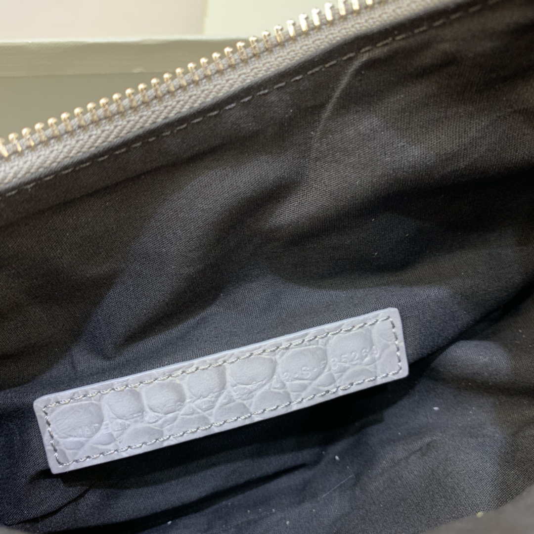 Balenciaga 6940271VG9 Le Cagole Mini Multipouch in Gray Crocodile Balenciaga 6940271Vg9 Le Cagole Mini Multipouch In Gray Crocodile