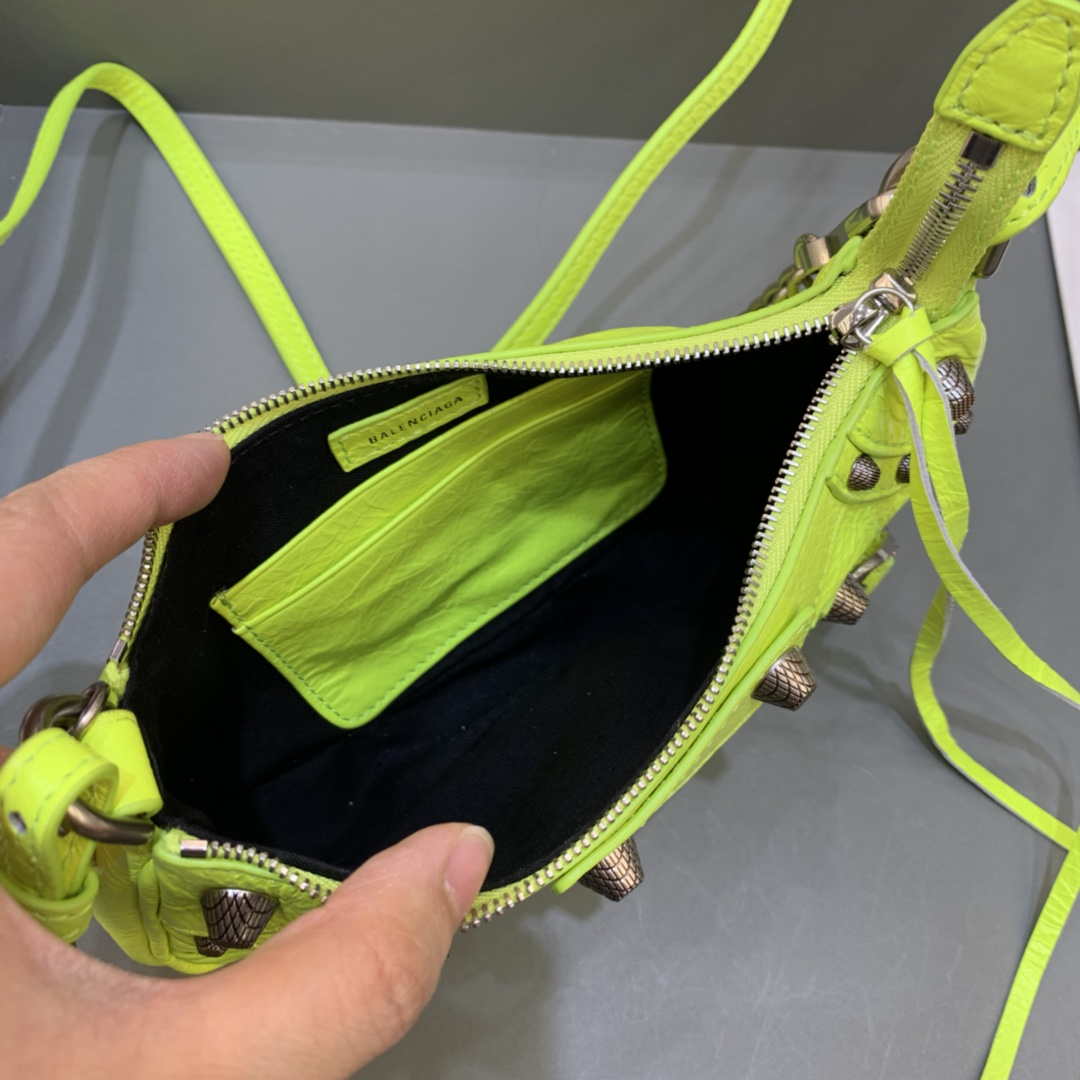 Balenciaga 6940271VG9 Le Cagole Mini Multipouch in Lemon Yellow Arena lambskin Balenciaga 6940271Vg9 Le Cagole Mini Multipouch In Lemon Yellow Arena Lambskin