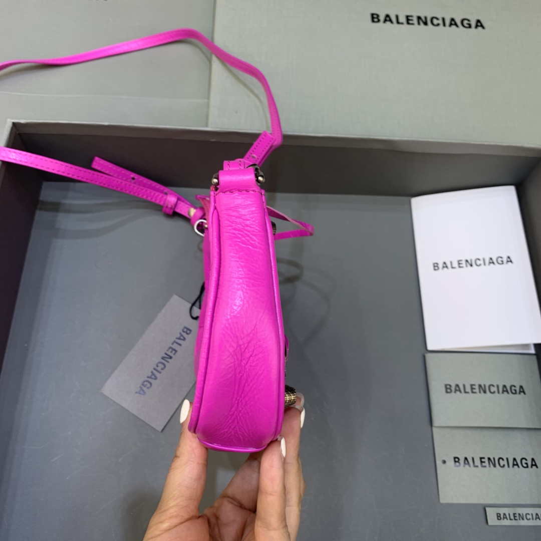 Balenciaga 6940271VG9 Le Cagole Mini Multipouch in Sky Pink Arena lambskin Balenciaga 6940271Vg9 Le Cagole Mini Multipouch In Sky Pink Arena Lambskin
