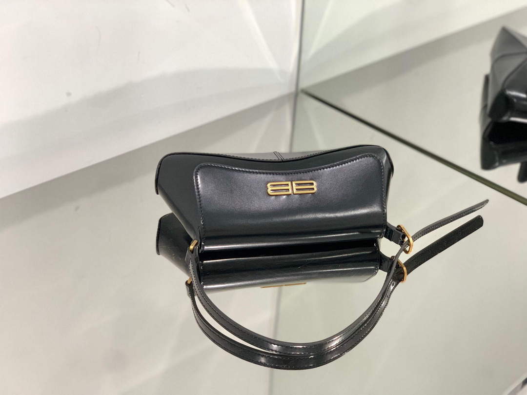 Balenciaga 695645 Women’s XX Small Flap Bag Black Balenciaga 695645 Women’s Xx Small Flap Bag Black