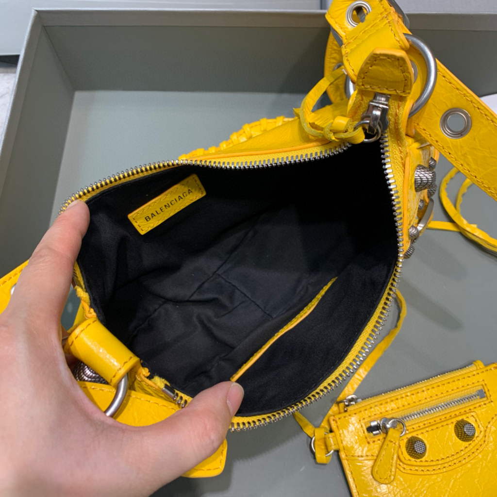 Balenciaga 700940210 Women’s Neo Cagole XS Handbag in Yellow Arena lambskin
