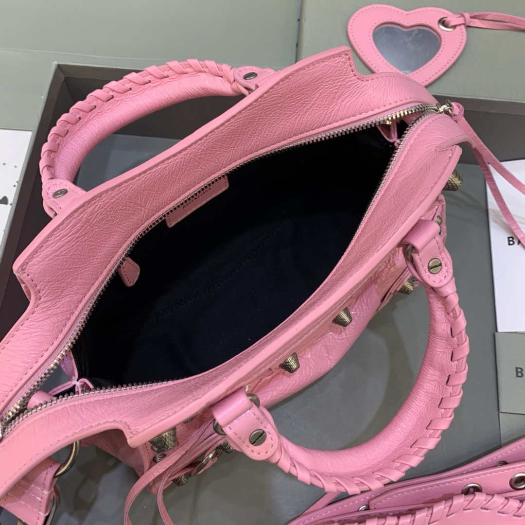 Balenciaga 700940210B Neo Cagole City Handbag in Pink Arena Lambskin Balenciaga 700940210B Neo Cagole City Handbag In Pink Arena Lambskin
