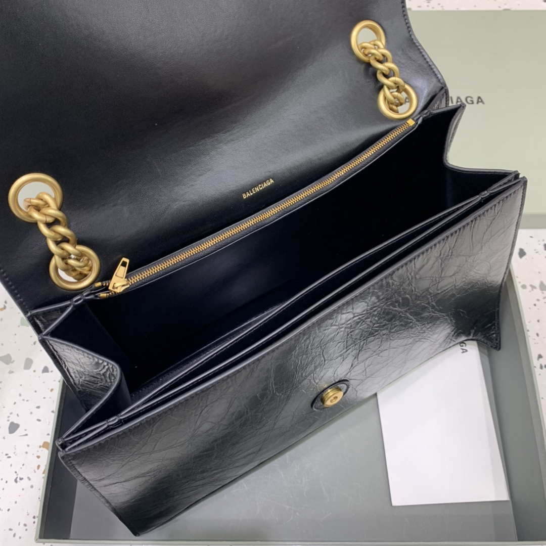 Balenciaga 716332210 Crush Large Chain Bag in Black crushed calfskin aged Gold Balenciaga 716332210 Crush Large Chain Bag In Black Crushed Calfskin Aged Gold