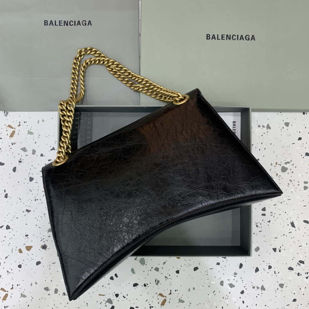 Balenciaga 716332210 Crush Large Chain Bag in Black crushed calfskin aged Gold Balenciaga 716332210 Crush Large Chain Bag In Black Crushed Calfskin Aged Gold