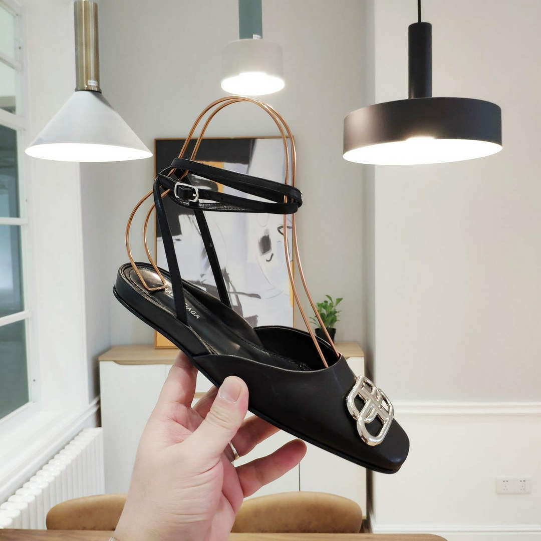Balenciaga Women’s Shoes BB Sign Sandal B77581 Balenciaga Women’s Shoes Bb Sign Sandal B77581