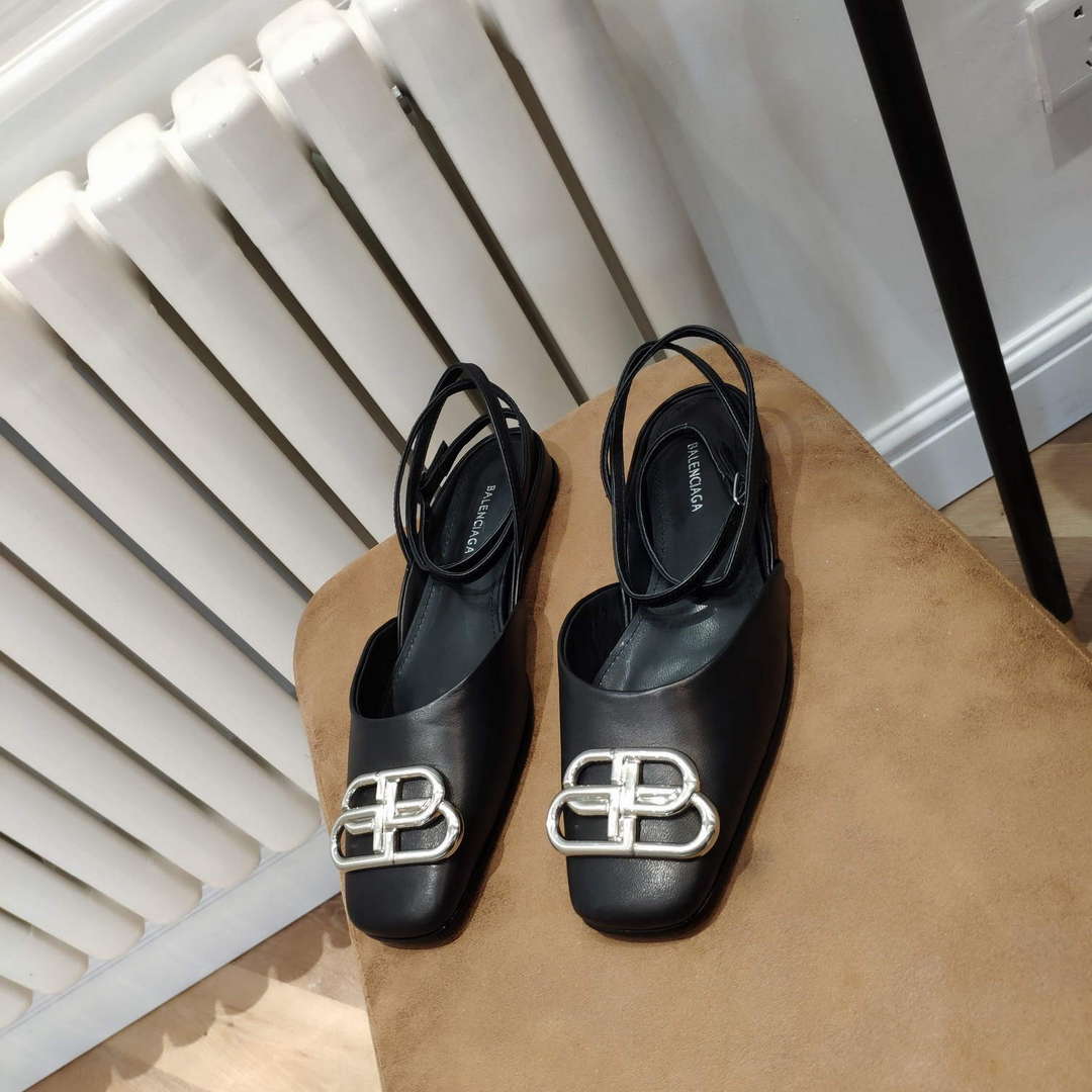 Balenciaga Women’s Shoes BB Sign Sandal B77581 Balenciaga Women’s Shoes Bb Sign Sandal B77581
