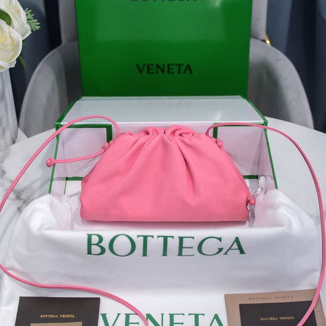 Bottega Veneta 585852 BV Mini Pouch Pink Bag Bottega Veneta 585852 Bv Mini Pouch Pink Bag