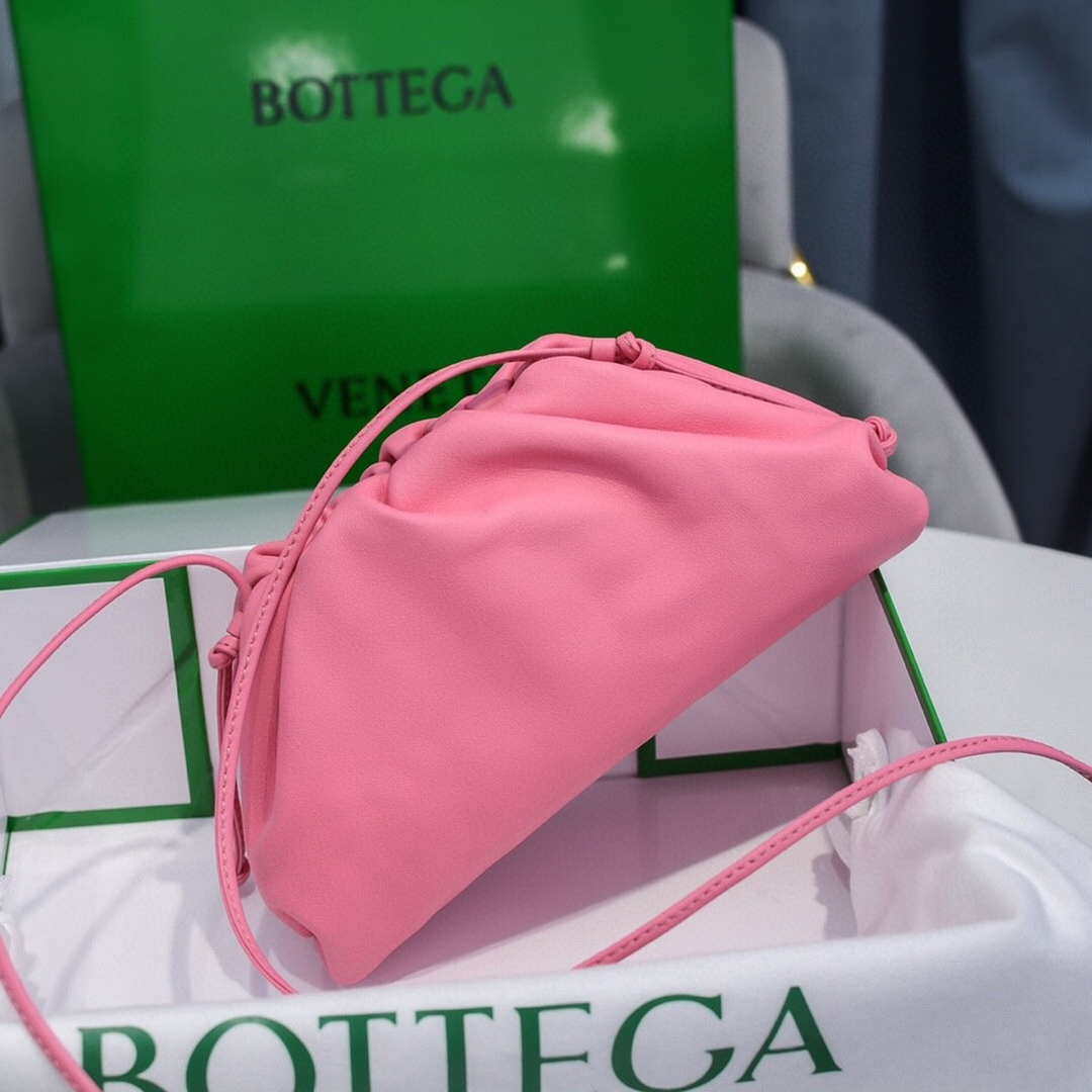 Bottega Veneta 585852 BV Mini Pouch Pink Bag Bottega Veneta 585852 Bv Mini Pouch Pink Bag