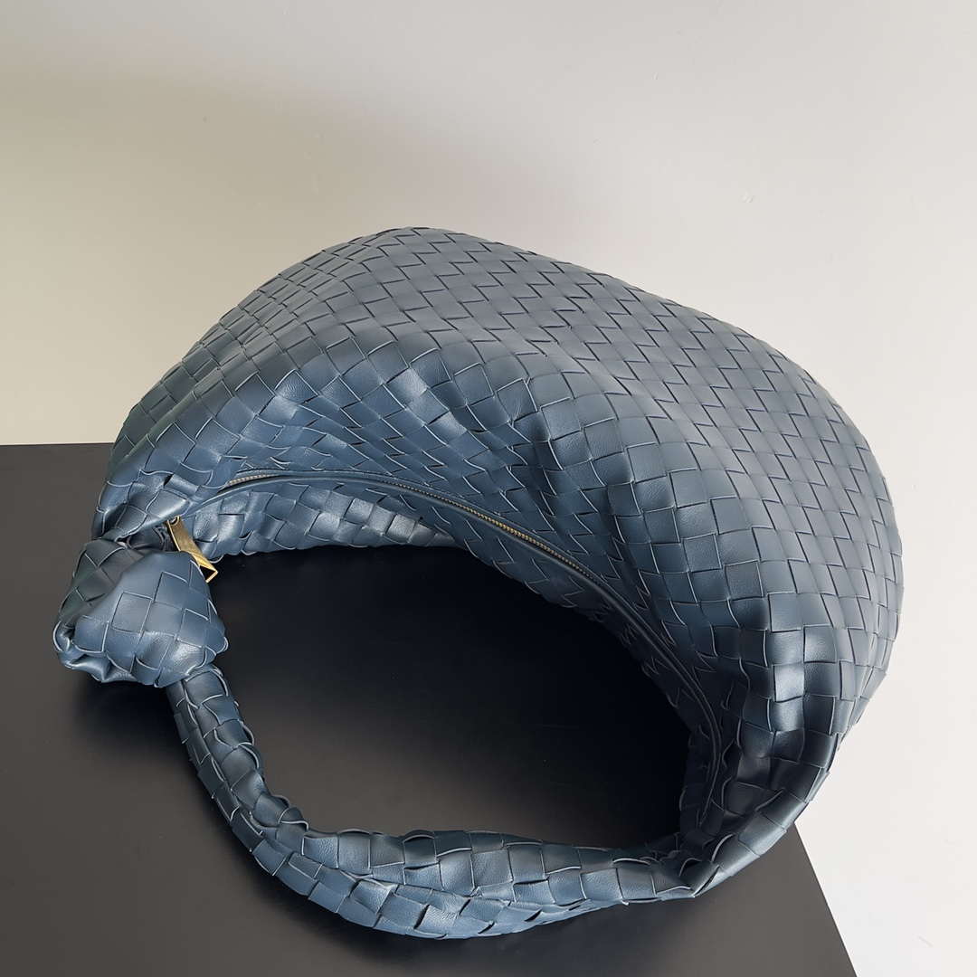 Bottega Veneta BV 600263 Medium Jodie Bag Navy Blue Bottega Veneta Bv 600263 Medium Jodie Bag Navy Blue