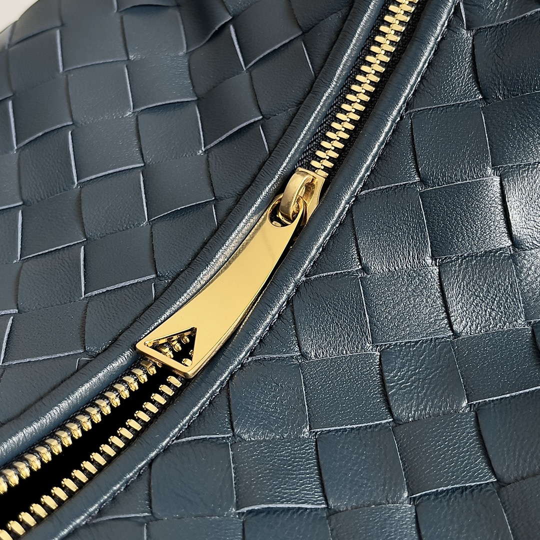 Bottega Veneta BV 600263 Medium Jodie Bag Navy Blue Bottega Veneta Bv 600263 Medium Jodie Bag Navy Blue
