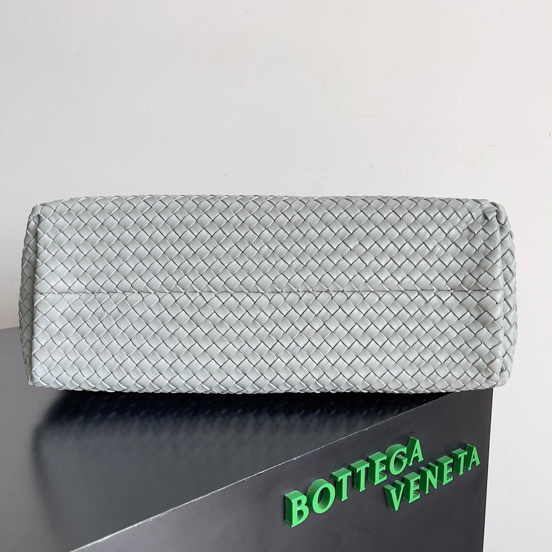 Bottega Veneta BV 608811 Large Cabat Bag Bv0011 Bottega Veneta Bv 608811 Large Cabat Bag Bv0011