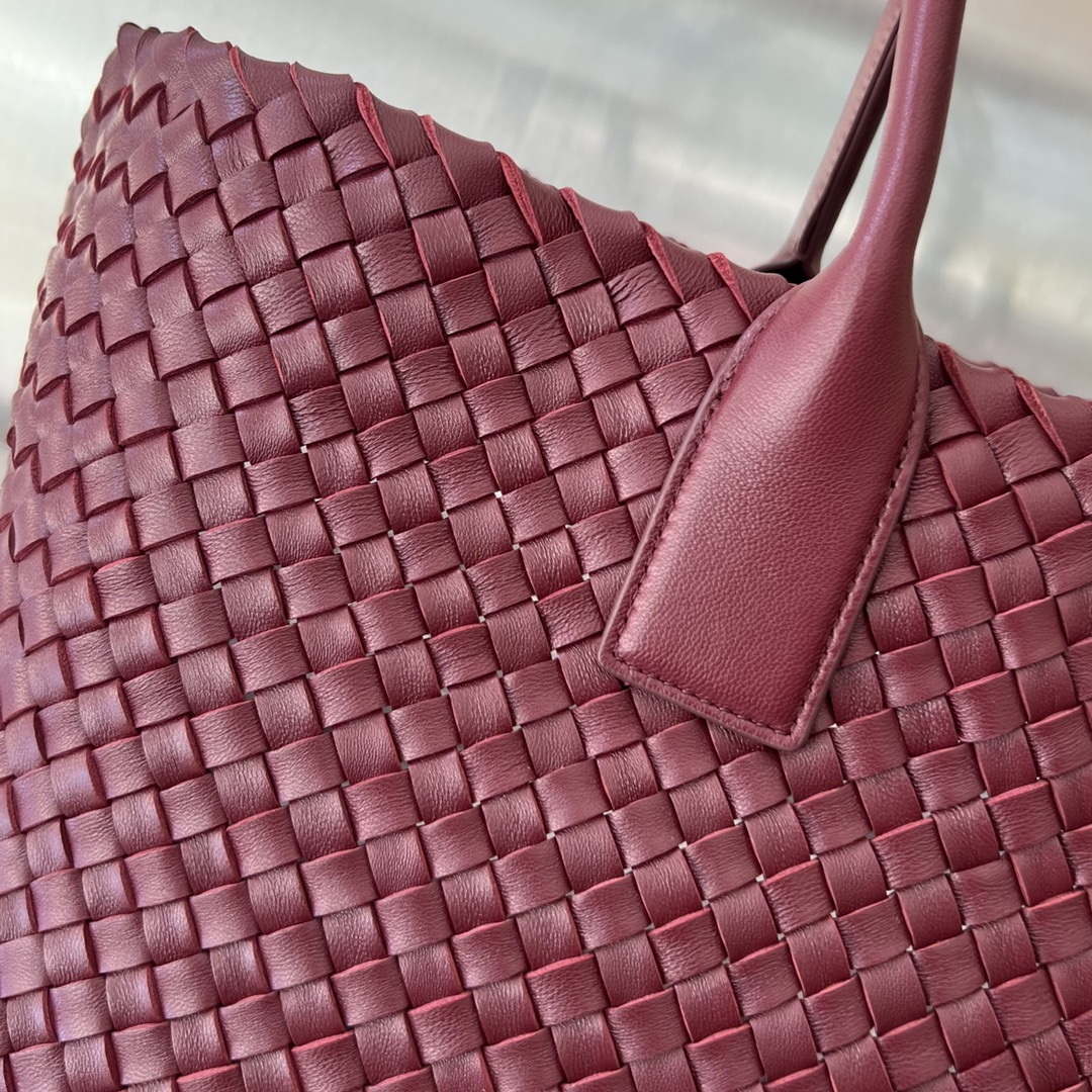 Bottega Veneta BV 608811 Large Cabat Bag Bv0023 Bottega Veneta Bv 608811 Large Cabat Bag Bv0023
