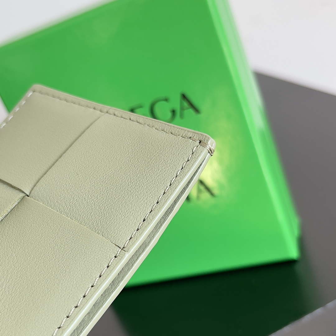 Bottega Veneta BV 649597 Cassette Credit Card Case bv70034 Bottega Veneta Bv 649597 Cassette Credit Card Case Bv70034