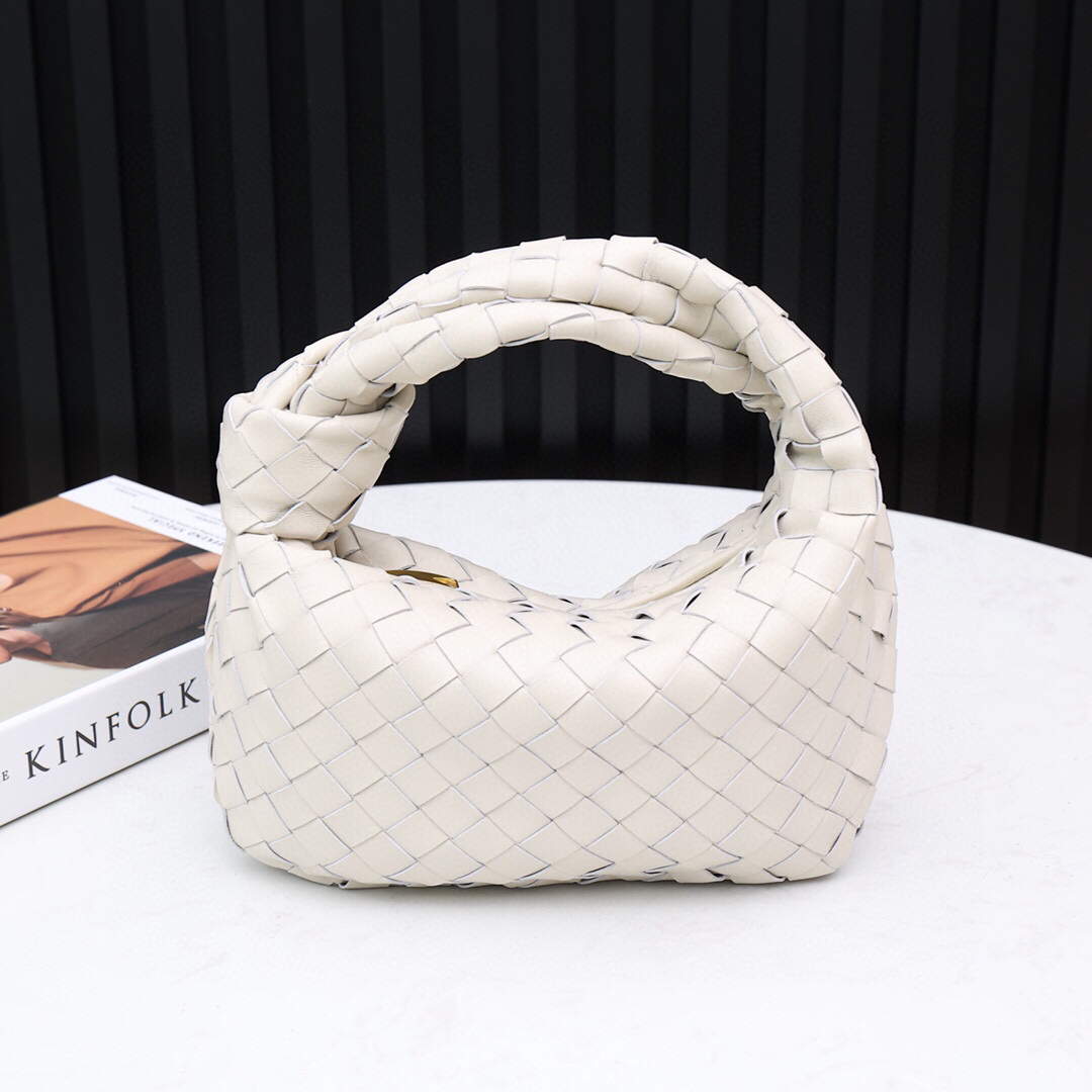 Bottega Veneta BV 651876 mini Jodie Beige Bottega Veneta Bv 651876 Mini Jodie Beige