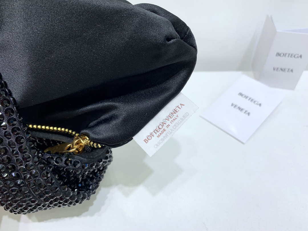 Bottega Veneta BV 651876 mini Jodie Rhinestones Black Bottega Veneta Bv 651876 Mini Jodie Rhinestones Black