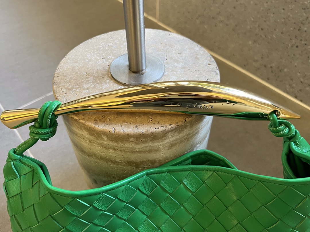 Bottega Veneta BV 716082 Sardine Green