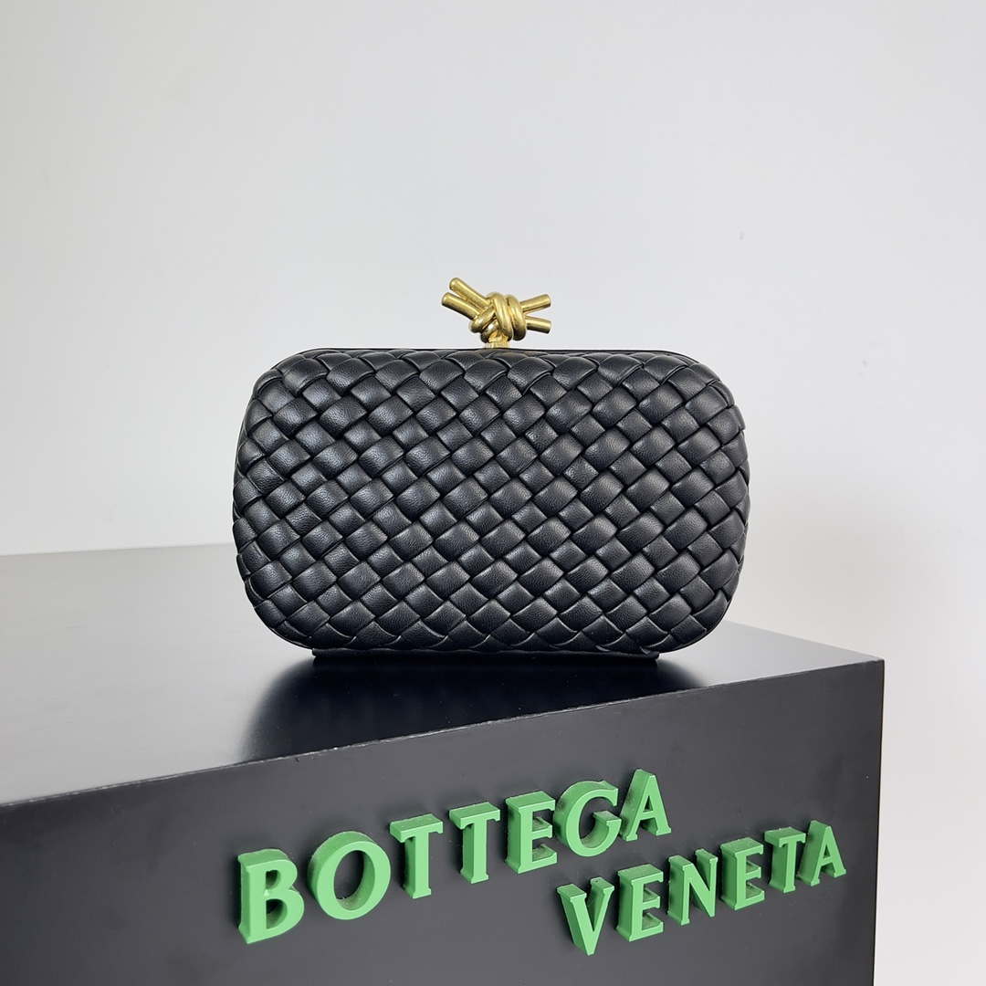 Bottega Veneta BV 717622 Knot BV10097