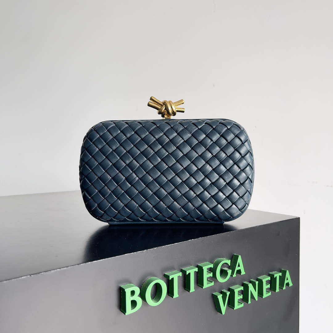 Bottega Veneta BV 717622 Knot BV10099