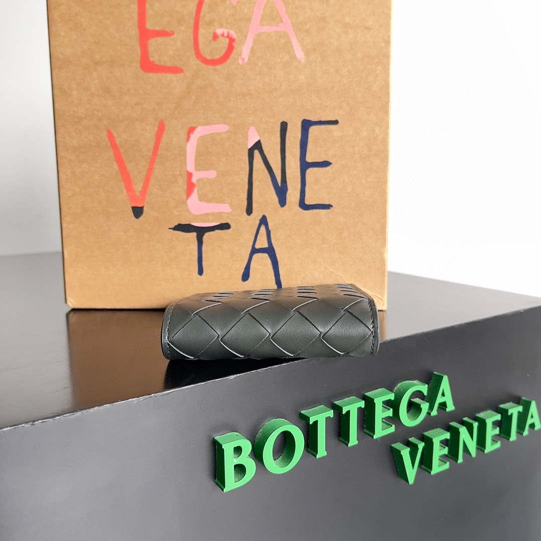 Bottega Veneta BV 743211 Intrecciato Bi-Fold Wallet BV70059 Bottega Veneta Bv 743211 Intrecciato Bi Fold Wallet Bv70059