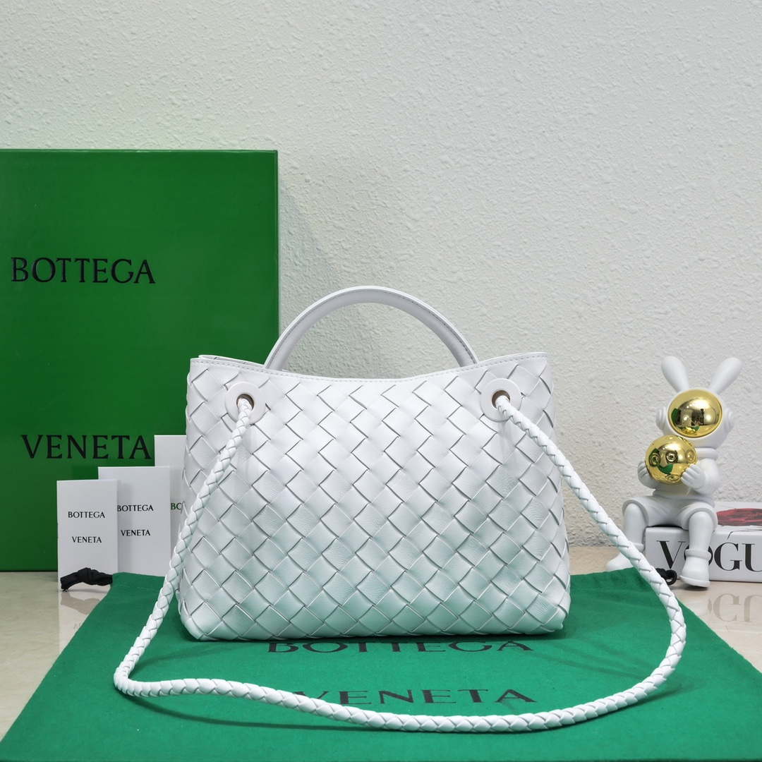 Bottega Veneta BV 743568 Small Andiamo White Bottega Veneta Bv 743568 Small Andiamo White