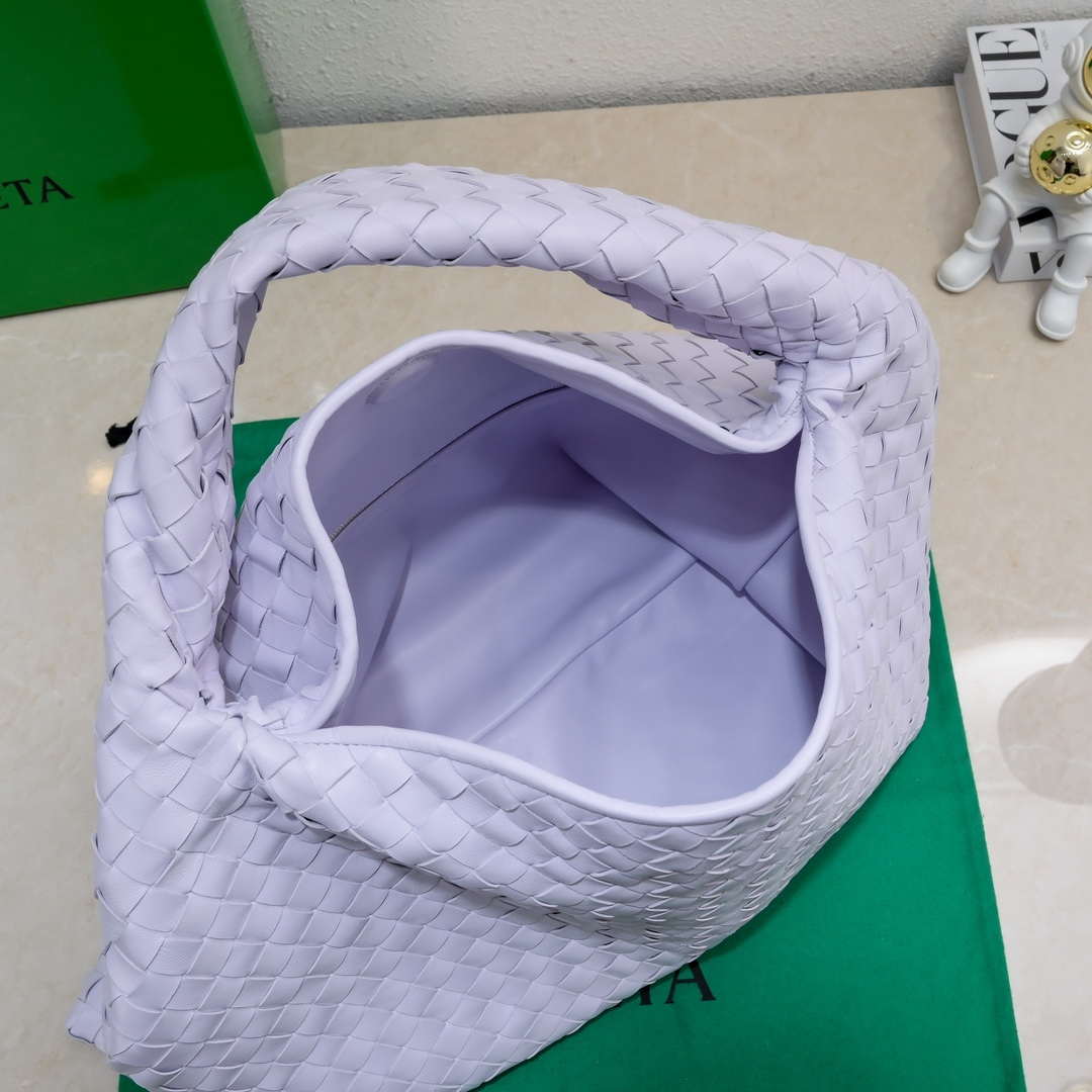 Bottega Veneta BV 763970 Large Hop Fondant Bag Purple Bottega Veneta Bv 763970 Large Hop Fondant Bag Purple