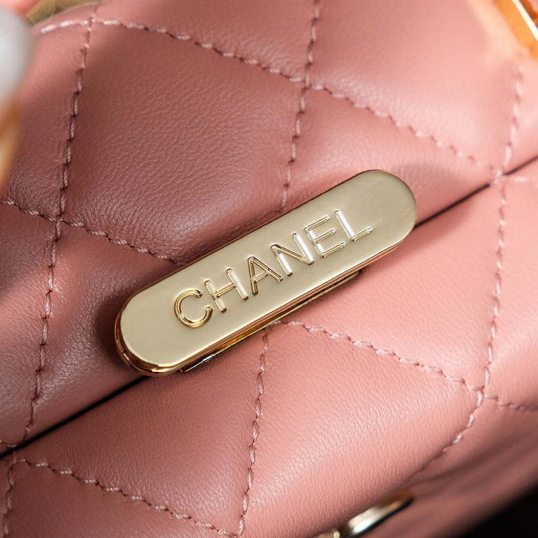 Chanel 25A Autumn and Winter New Vanity Box Lambskin Bag Pink Chanel 25A Autumn And Winter New Vanity Box Lambskin Bag Pink