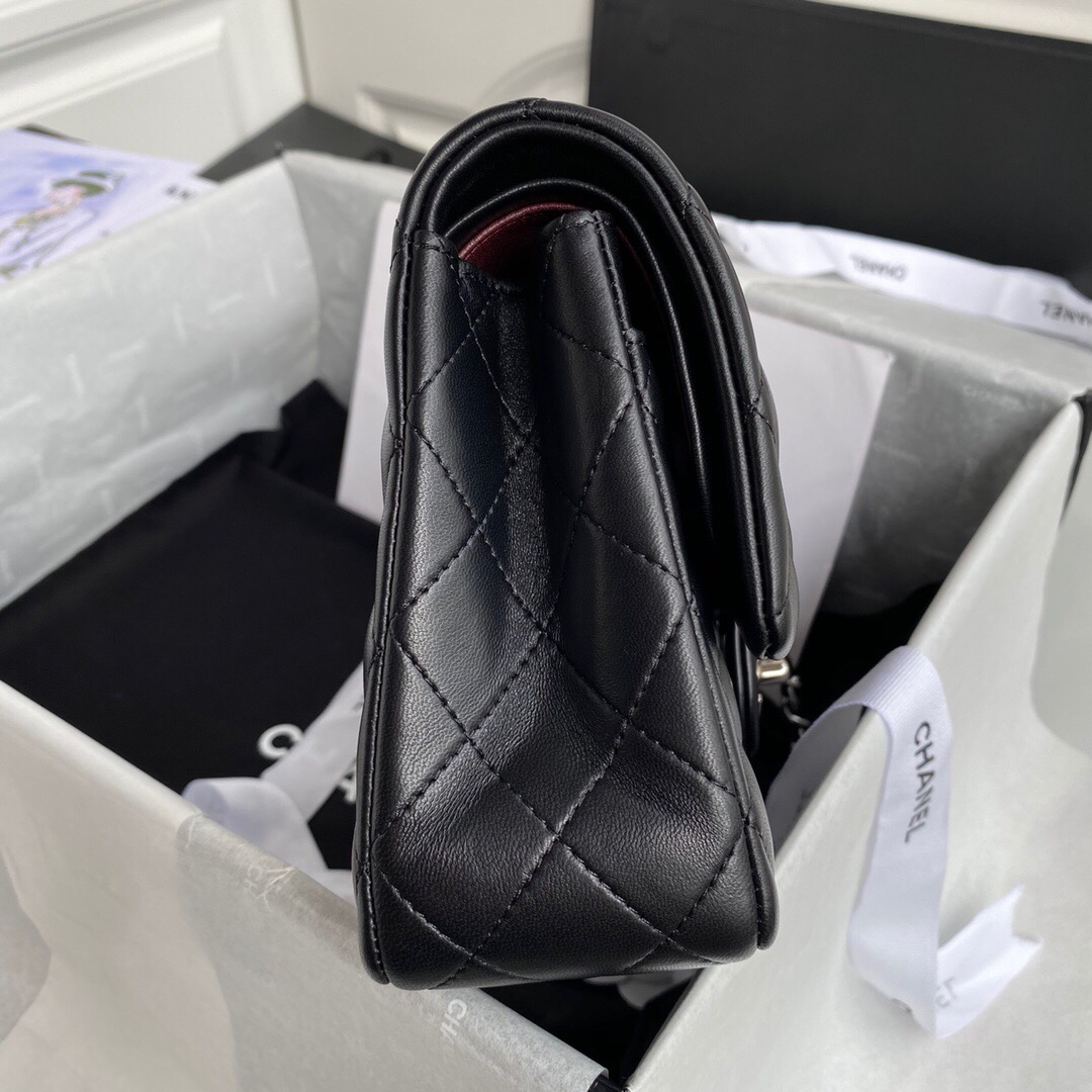 Chanel A01112 CF Quilted Classic Flap Bag in Grainy Lambskin Black