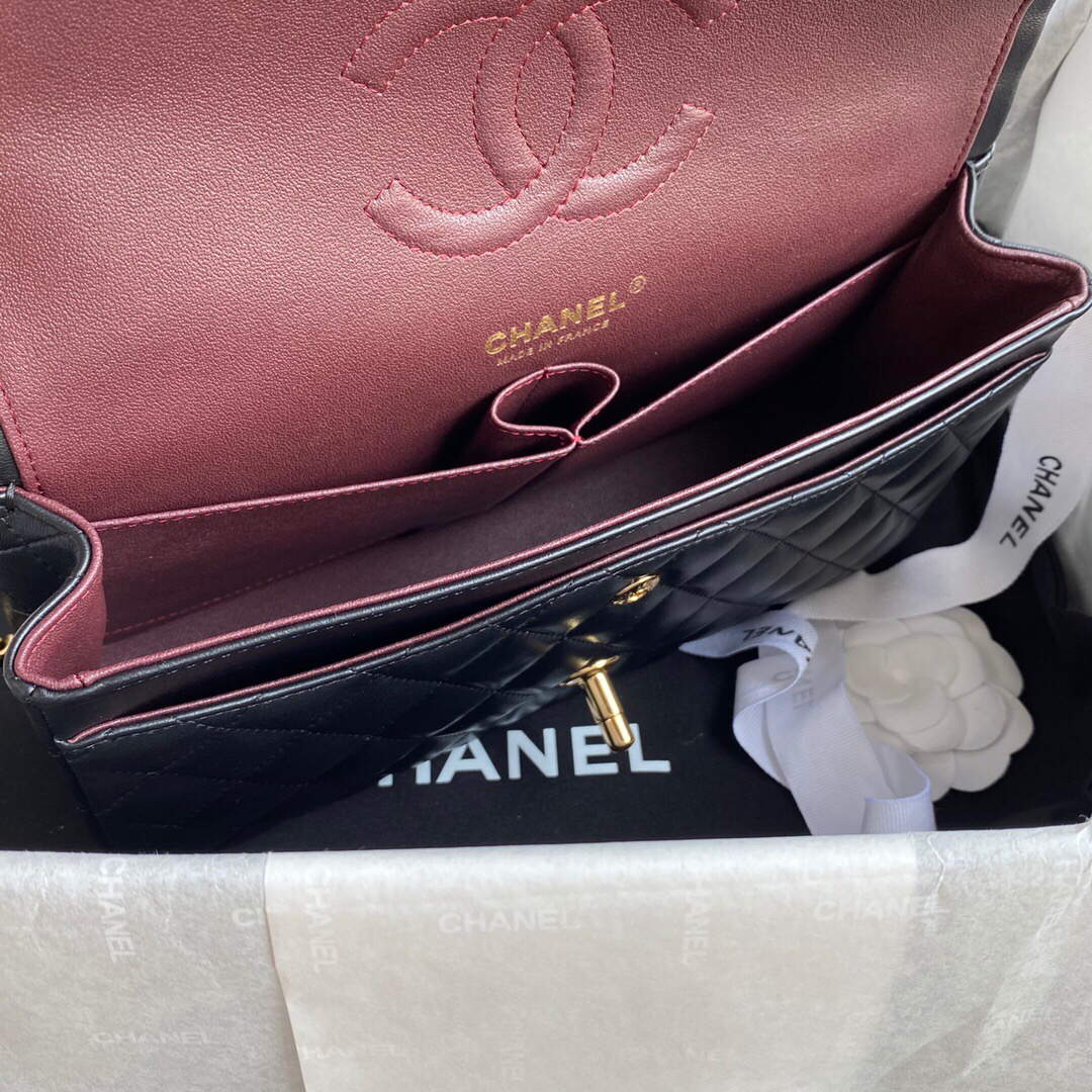 Chanel A01112 CF Quilted Classic Flap Bag in Grainy Lambskin Black