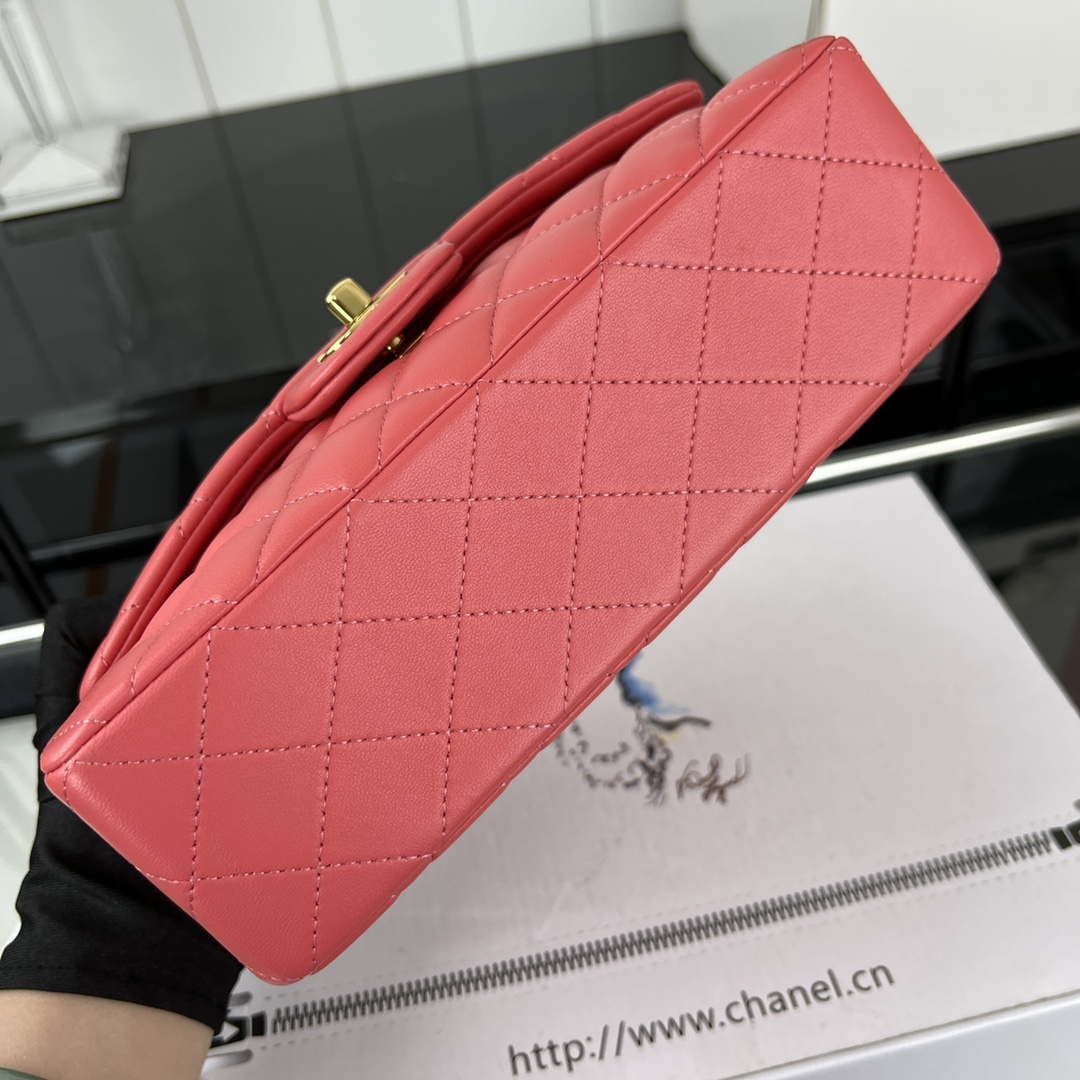 Chanel A01117 Flap Handbag Classic Bag Red Lambskin