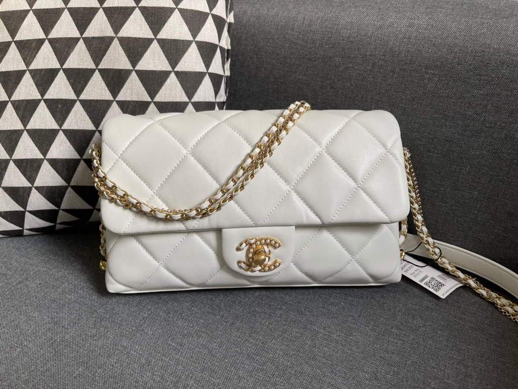 Chanel AS2563 Flap Bag Lambskin Gold Metal White