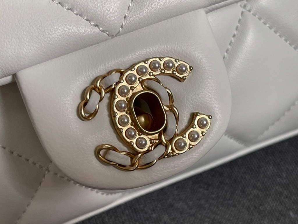 Chanel AS2563 Flap Bag Lambskin Gold Metal White