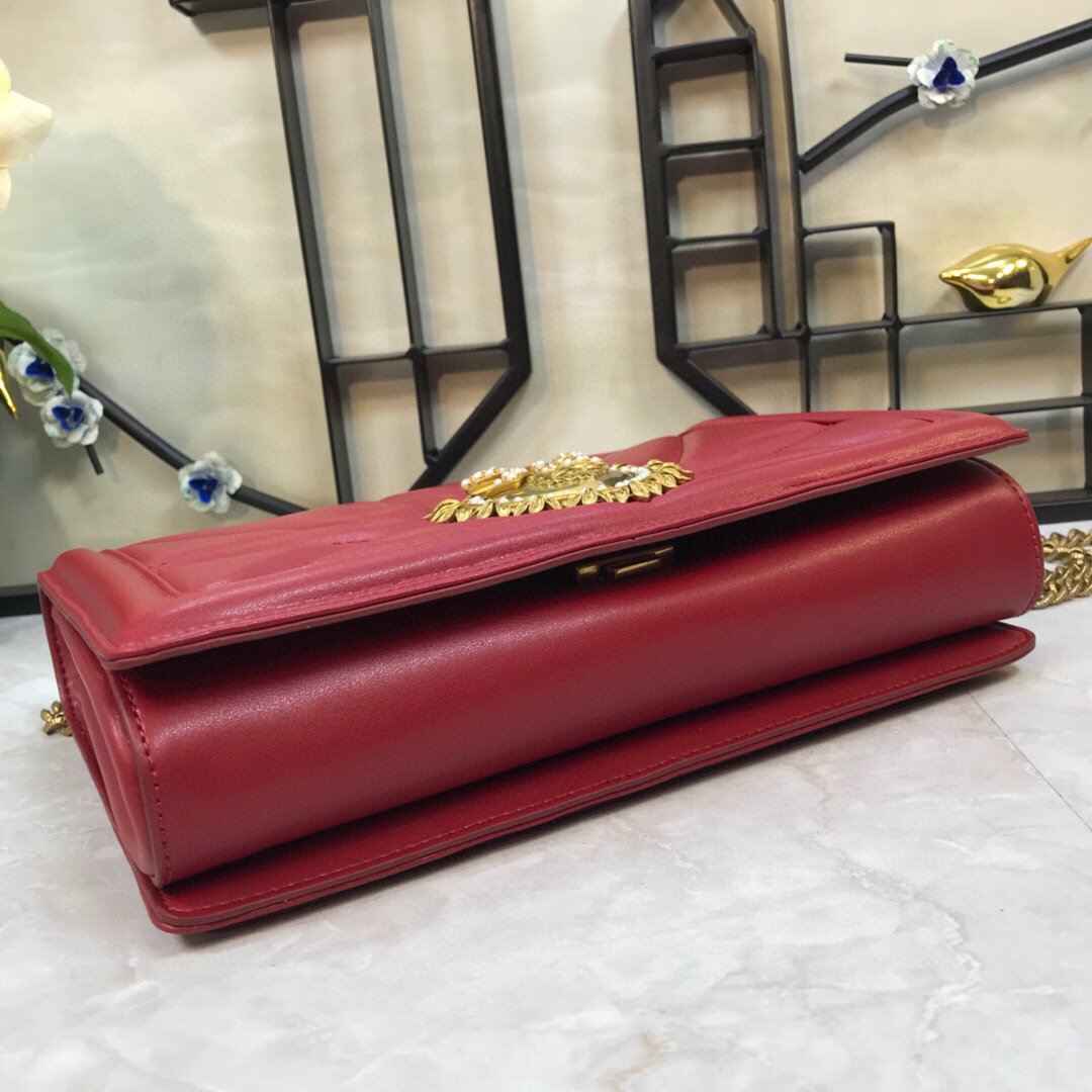 DG BB6652 Dolce Gabbana Medium Devotion crossbody bag in quilted nappa leather Wine Red Dg Bb6652 Dolce Gabbana Medium Devotion Crossbody Bag In Quilted Nappa Leather Wine Red