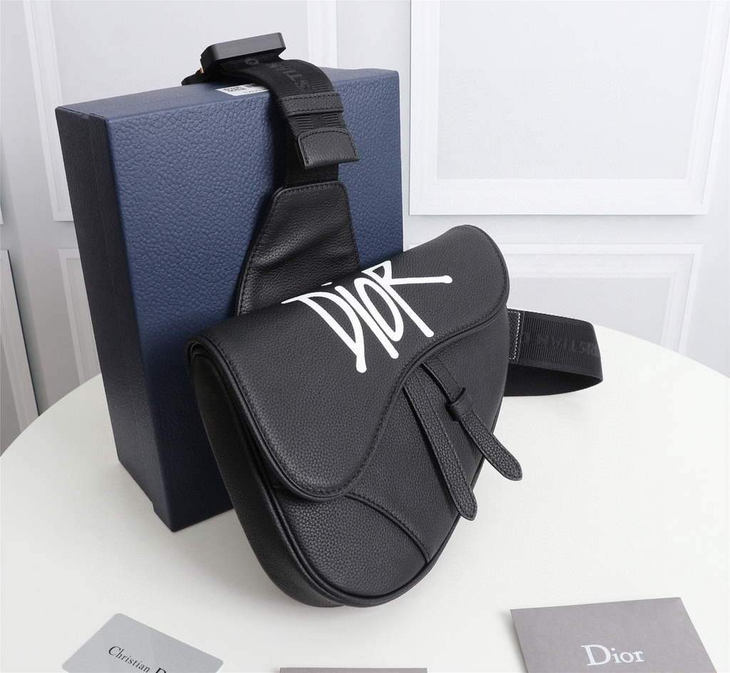 Dior 1ADPO093 Saddle Men Bag Grained Calfskin Black