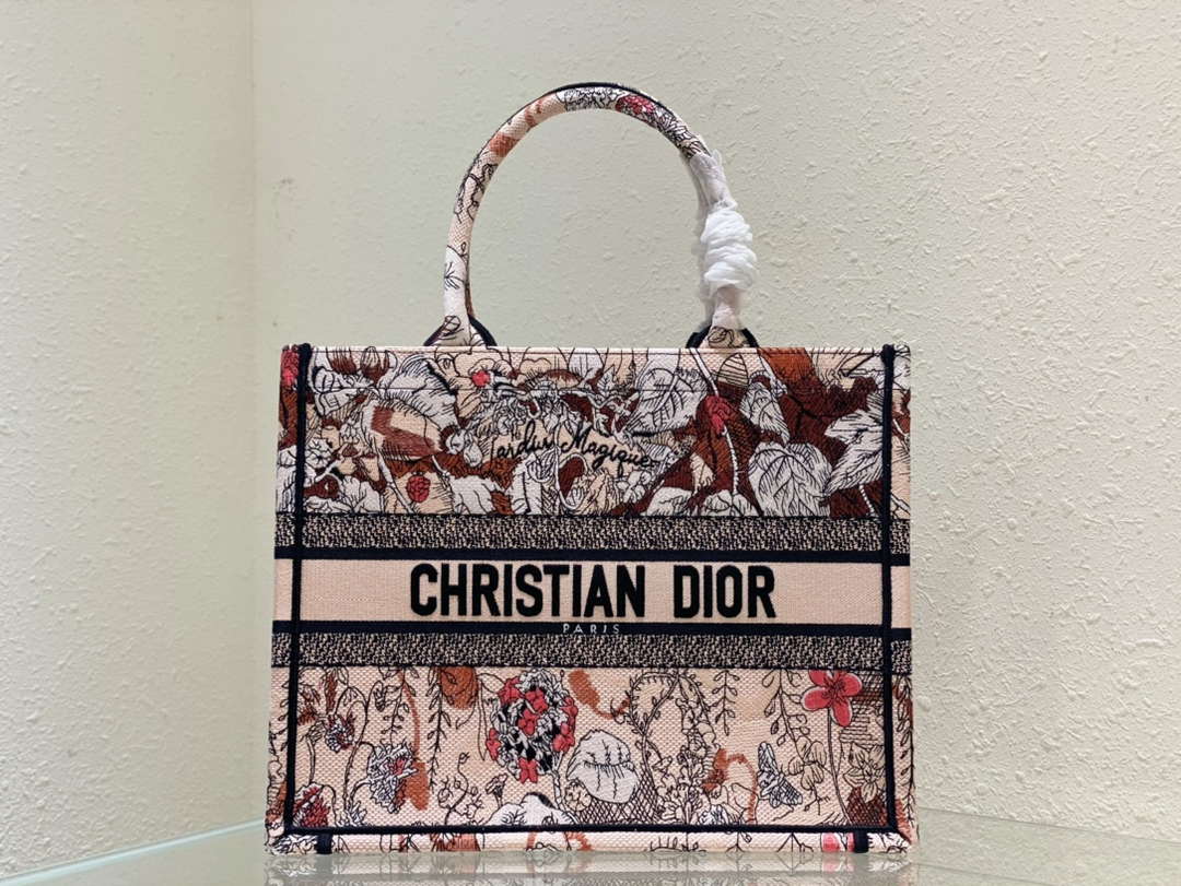 Dior Book Tote M1296 Medium Latte Multicolor Dior Jardin d’Hiver Embroidery M0087