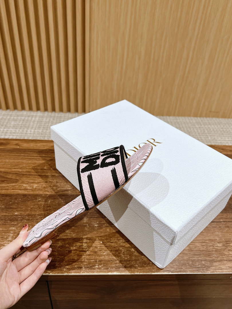 Dior KCO109EZO Dway Slide Embroidered Cotton Miss Dior Allover Motif Shoes D82990 Dior Kco109Ezo Dway Slide Embroidered Cotton Miss Dior Allover Motif Shoes D82990