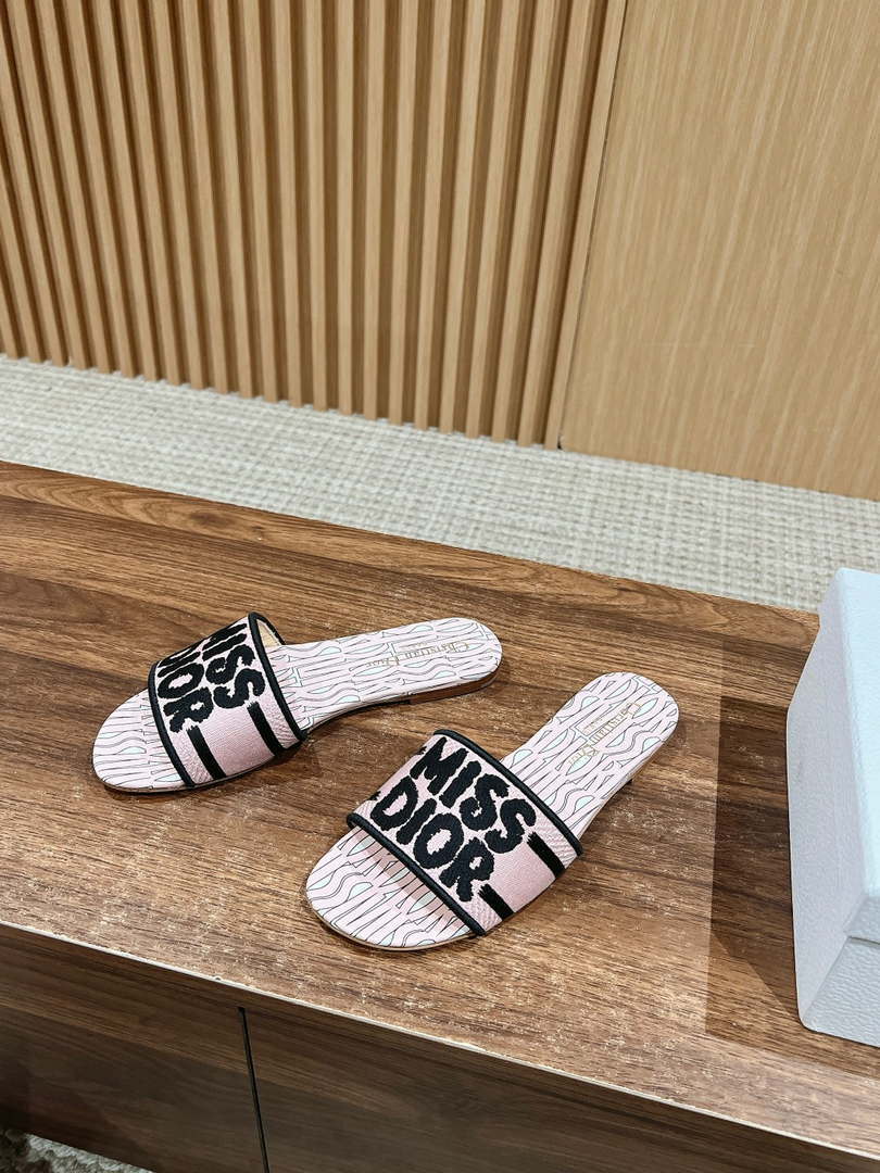 Dior KCO109EZO Dway Slide Embroidered Cotton Miss Dior Allover Motif Shoes D82990 Dior Kco109Ezo Dway Slide Embroidered Cotton Miss Dior Allover Motif Shoes D82990