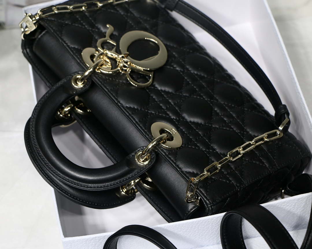Dior M0540 Medium Lady D-Joy Bag Black Cannage Lambskin With Heart Motif