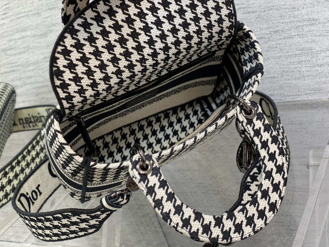 Dior M0565 Medium Lady D-Life Bag Black and White Houndstooth Embroidery