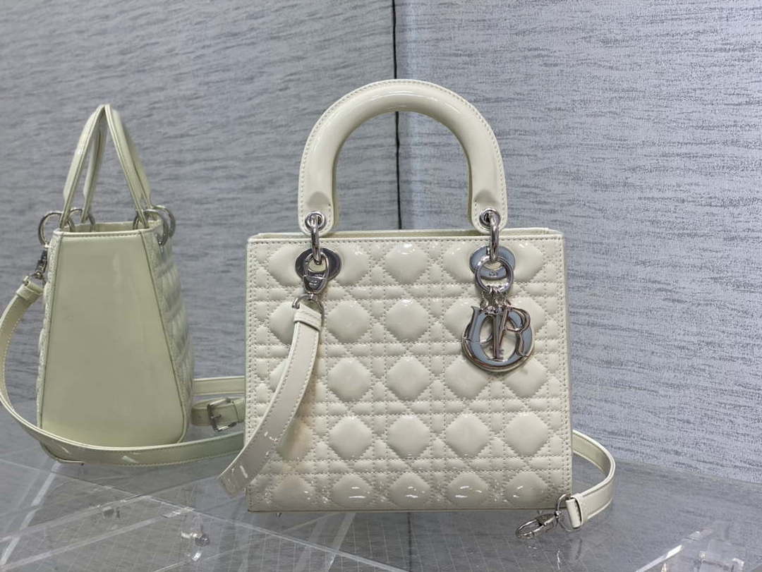 Dior M0565 Medium Lady Dior Patent Cannage Calfskin Bag White Silver