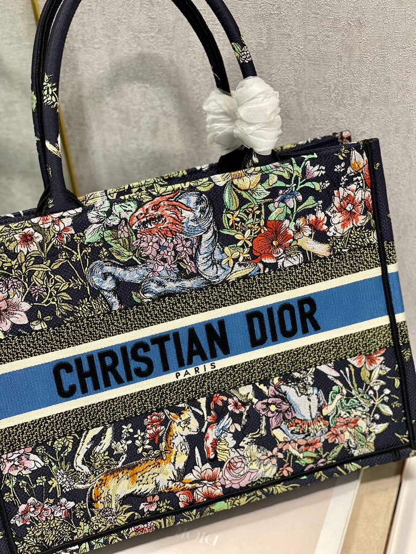 Dior M1296 Medium Book Tote D-Constellation embroidery in shades of blue