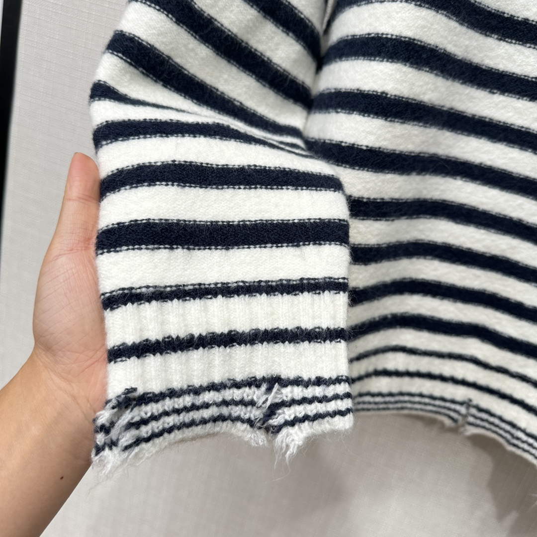 Dior Women’s Fashion Clothing Sweater D38580