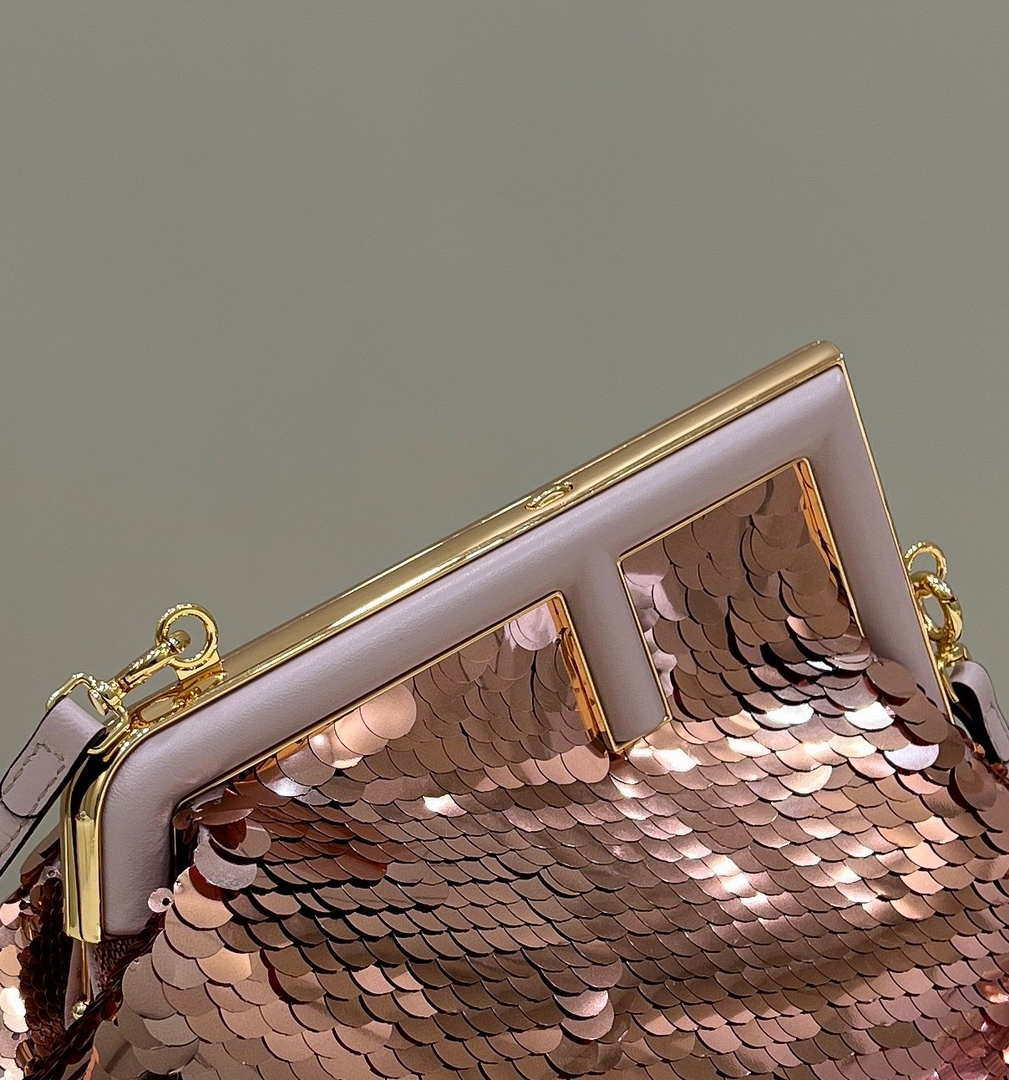 Fendi 8BP129 Fendi First Small Rose Red Gold-colored leather and sequinned bag 80066 Fendi 8Bp129 Fendi First Small Rose Red Gold Colored Leather And Sequinned Bag 80066
