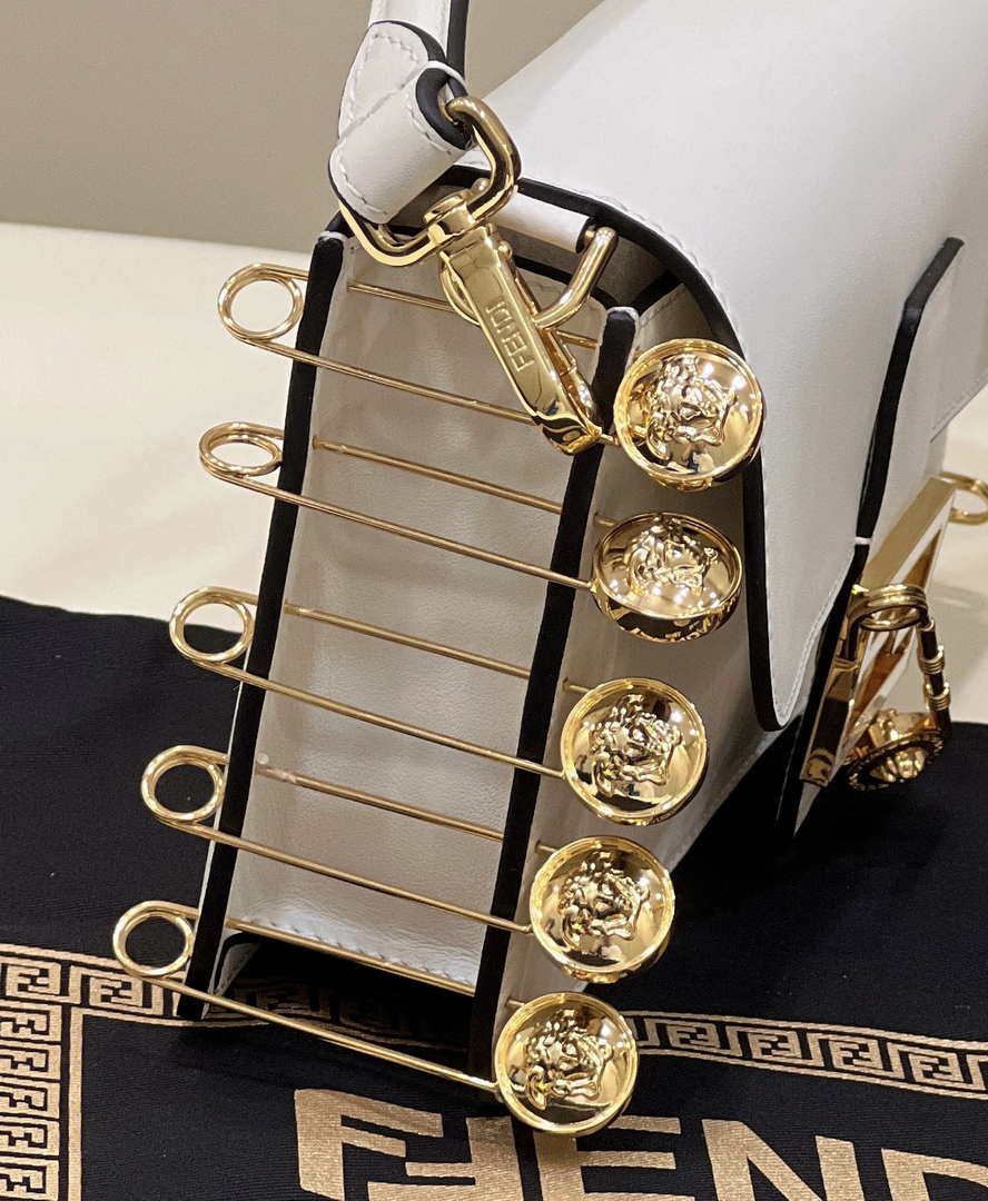 Fendi 8BR801 Baguette brooch Fendace White leather 8563 bag