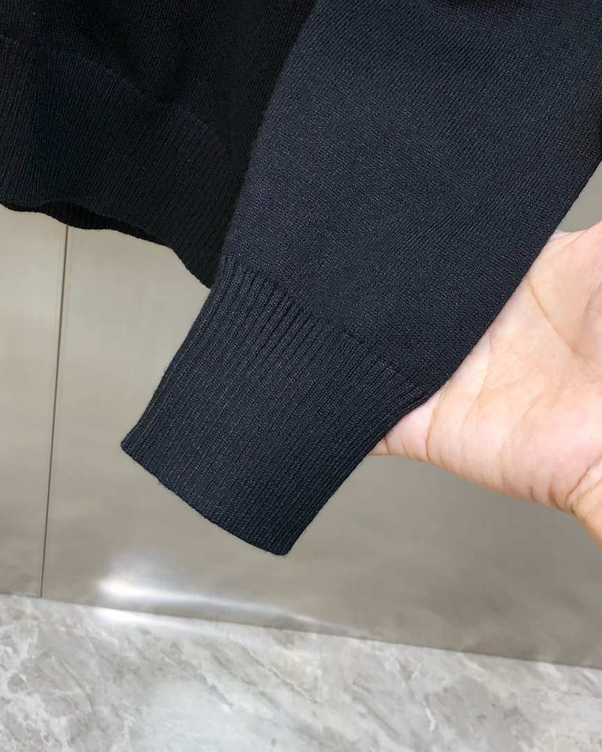Fendi Men’s Sweater Wool Cardigan P700022