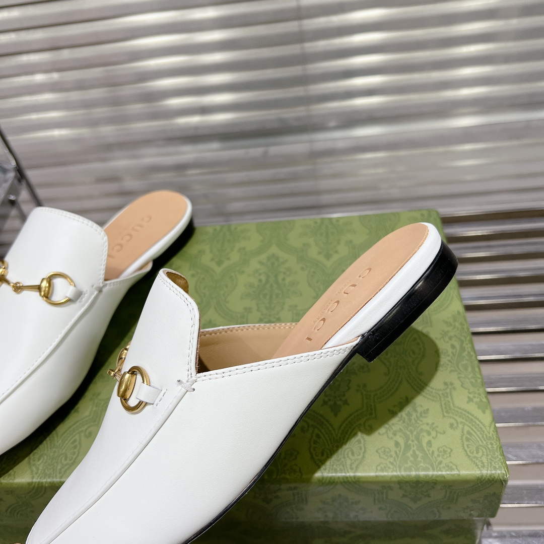 Gucci 423513 Women’s Princetown Leather Slipper G53193