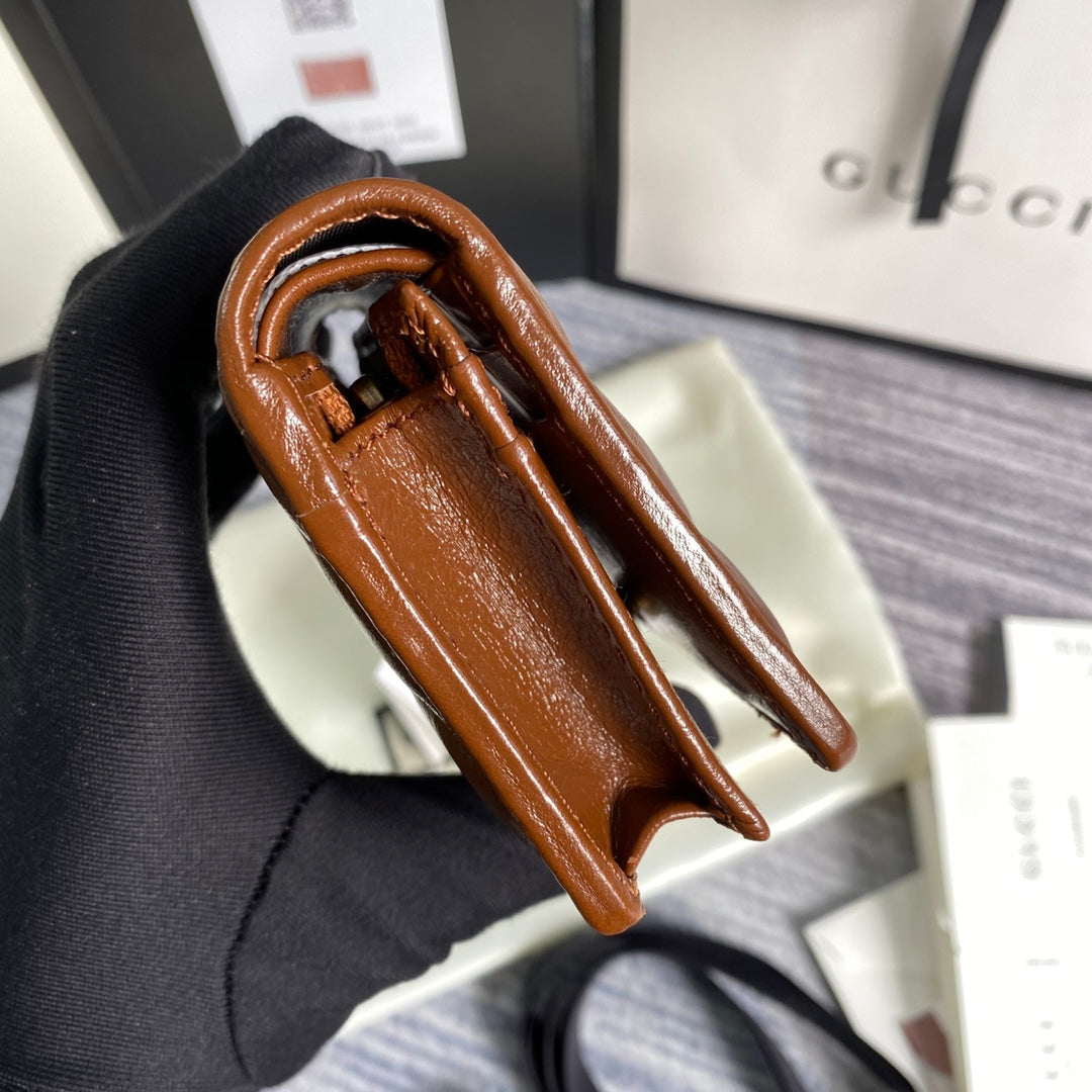 Gucci 466492 GG Marmont card case wallet in Brown