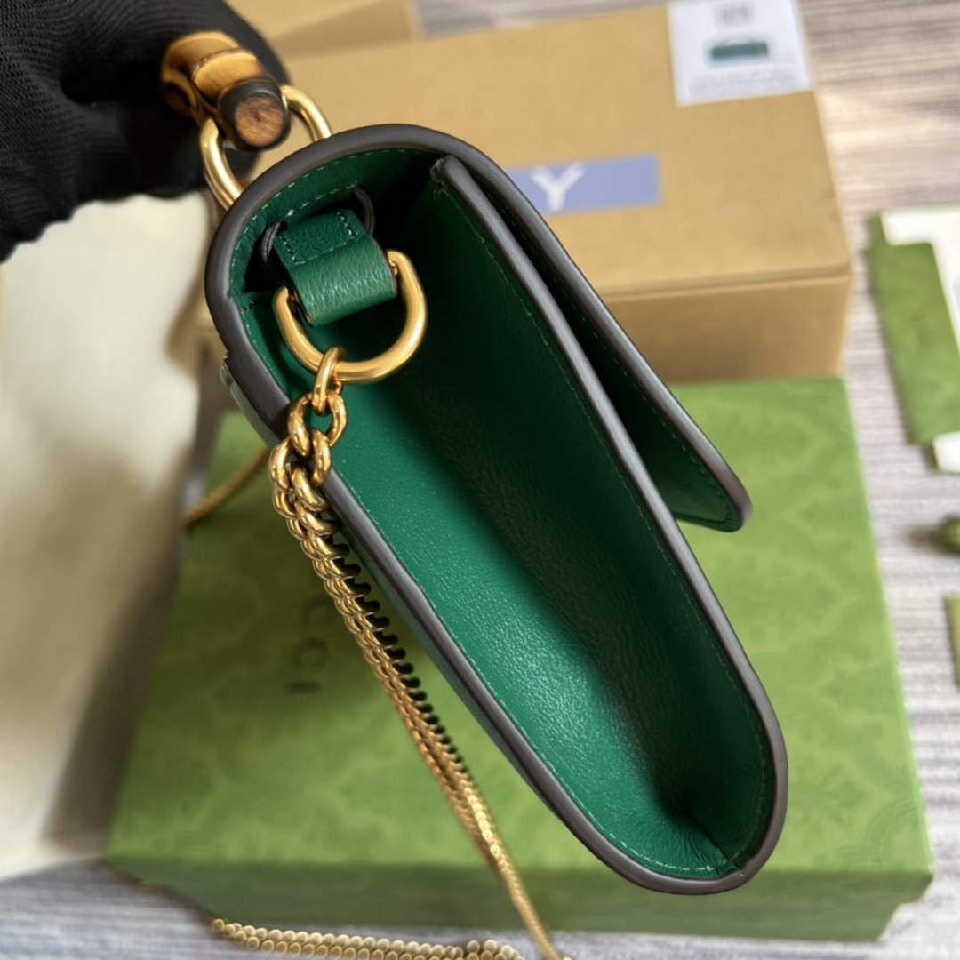 Gucci 675794 Gucci Diana Small Shoulder Bag Green