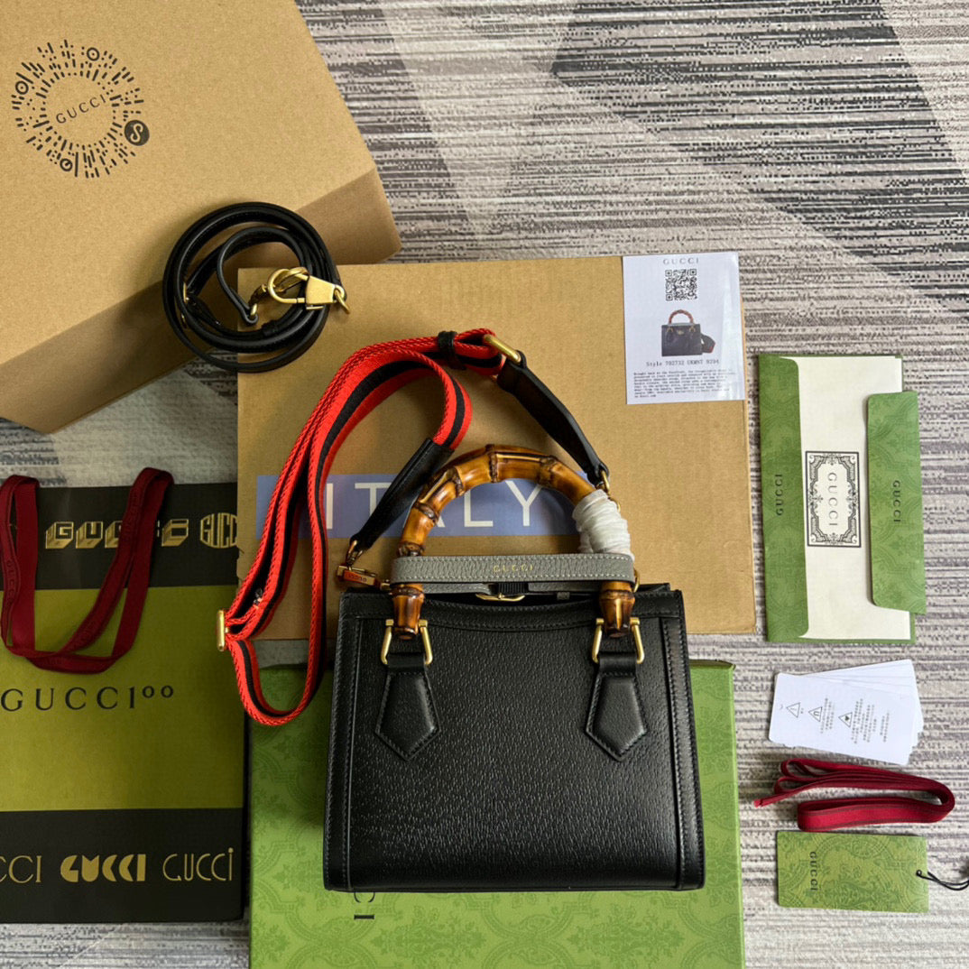 Gucci 702732 Gucci Diana Mini Tote Bag Black leather