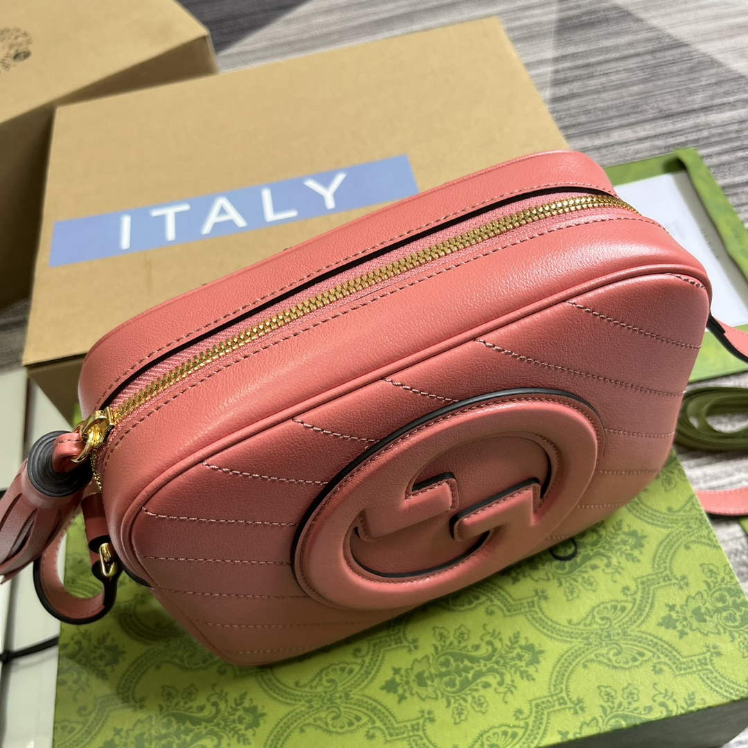Gucci 742360 Gucci Blondie small shoulder bag Pink Leather