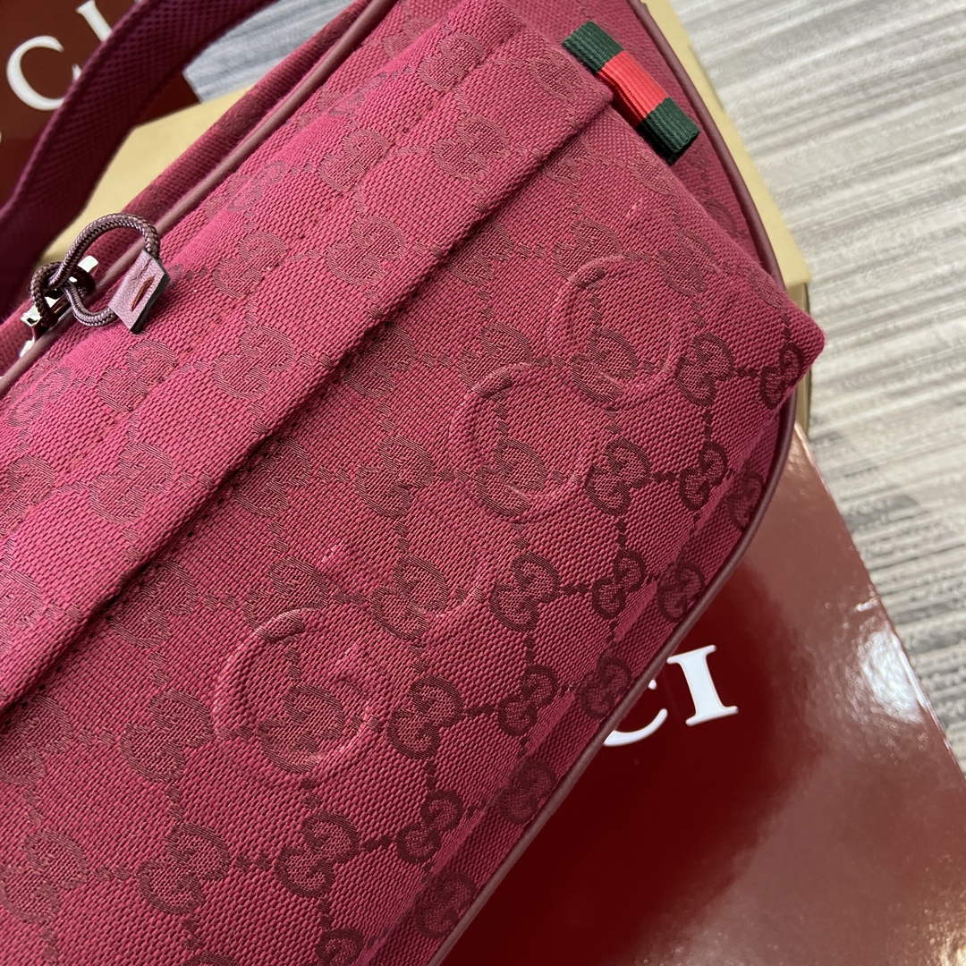 Gucci 802096 Small GG Crossbody Bag Red